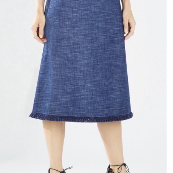 BCBG Maxazria Manne Dark Navy Skirt Size 10 - Picture 3 of 7